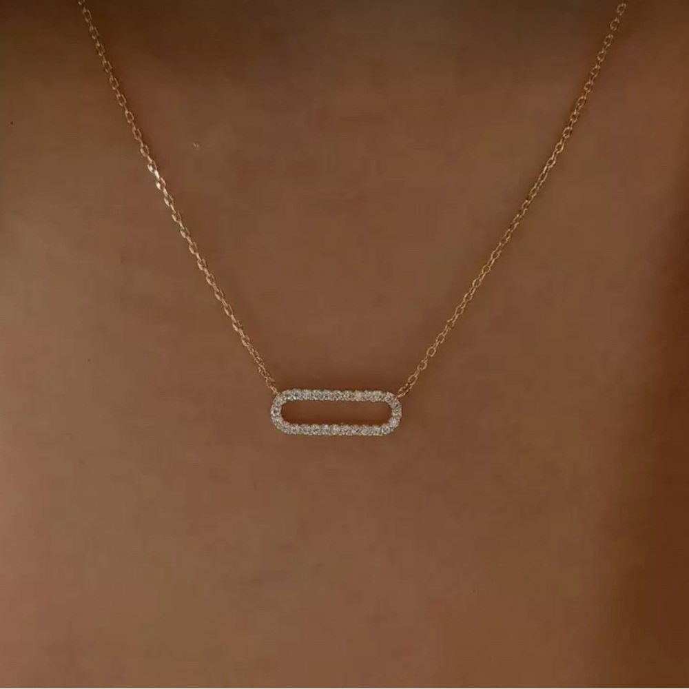 Gold‎ Tone Oval Necklace